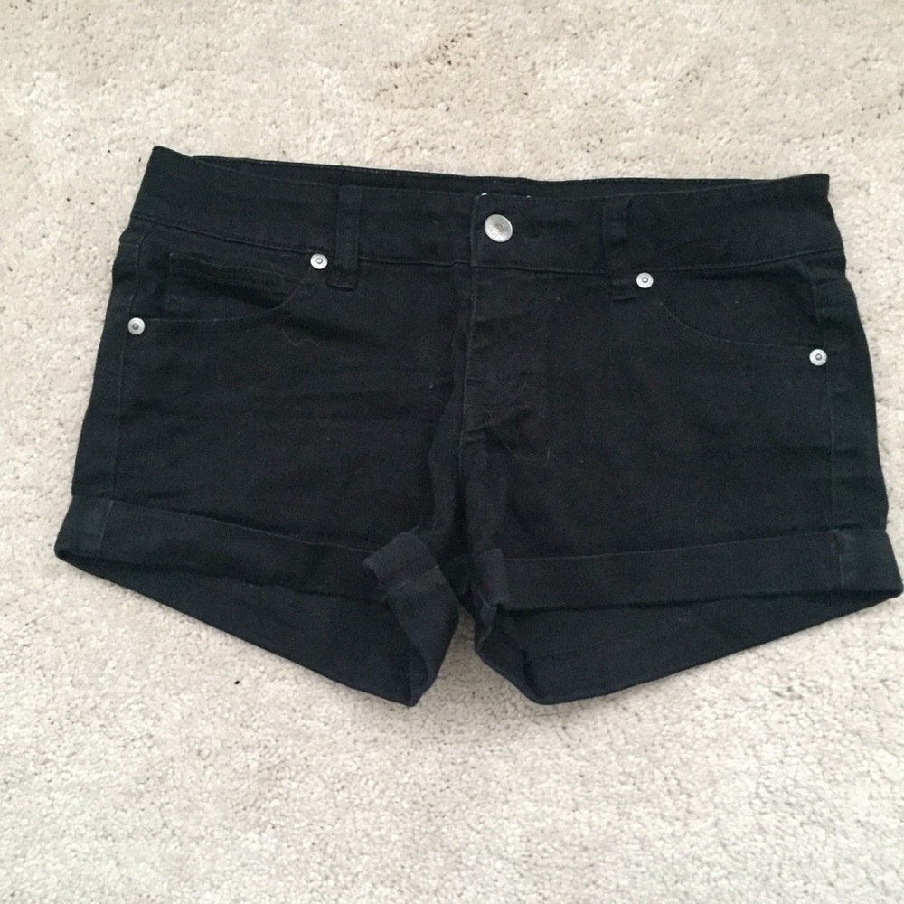 black delia’s shorts